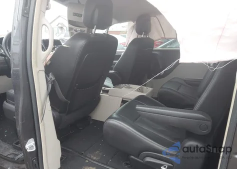 2016 Chrysler Town & Country Touring from USA, damaged, VIN 2C4RC1BG9GR175331